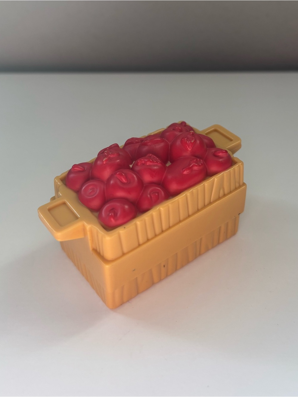Fisher price little people basket of apples replacement part